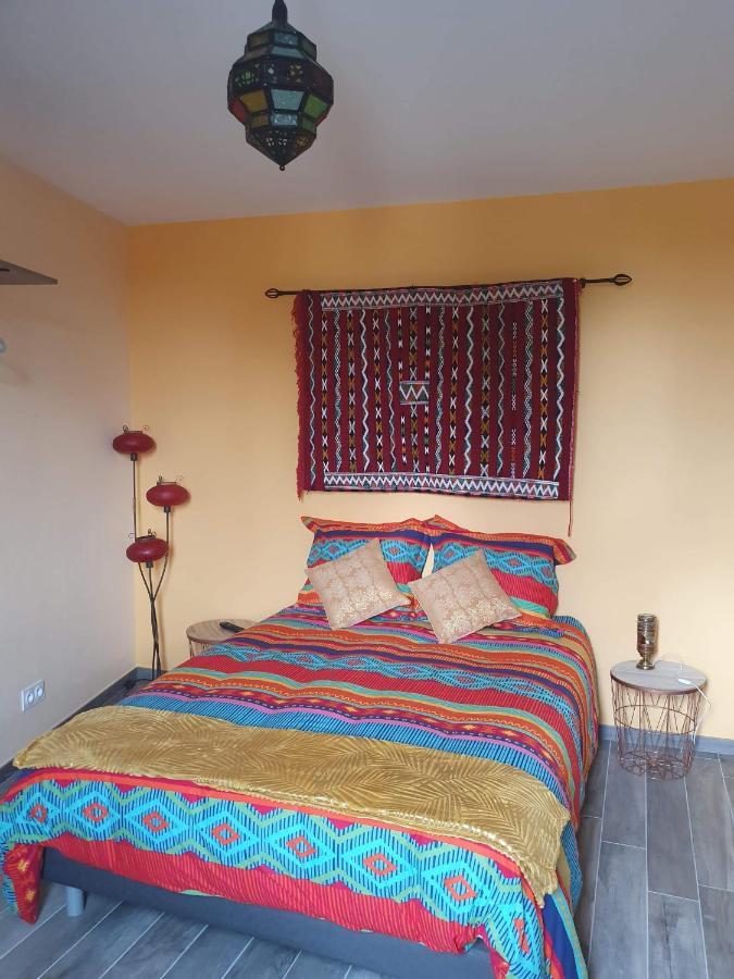 Hotel Restaurant Du Commerce Poulainville Екстер'єр фото