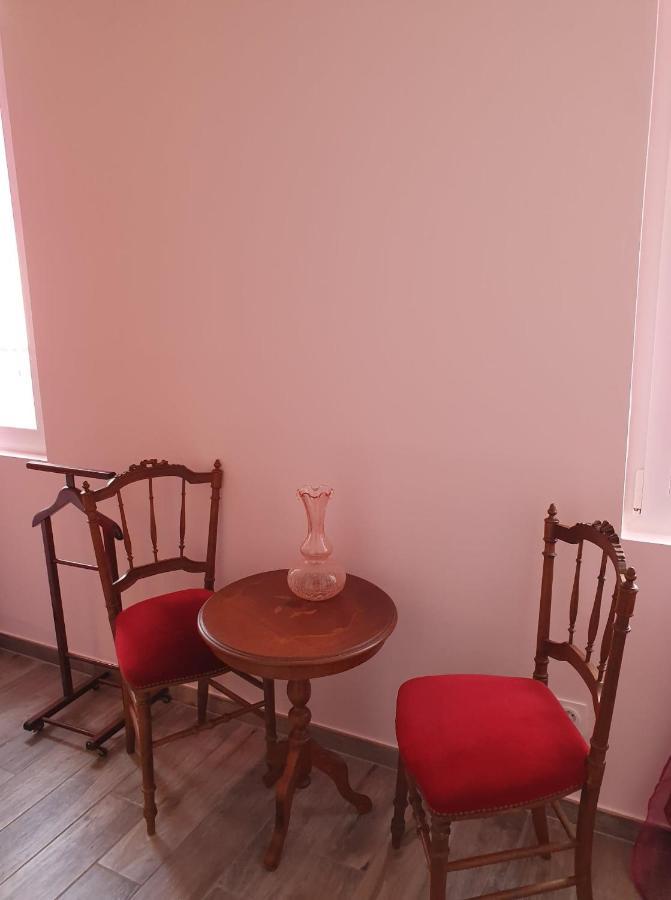 Hotel Restaurant Du Commerce Poulainville Екстер'єр фото