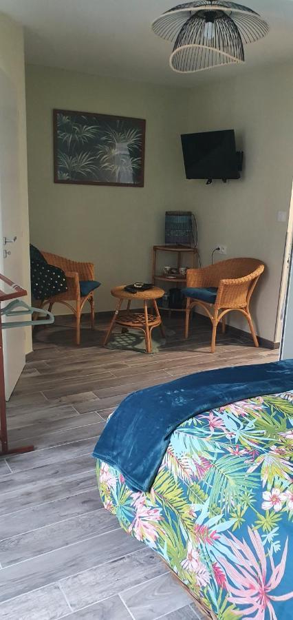 Hotel Restaurant Du Commerce Poulainville Екстер'єр фото