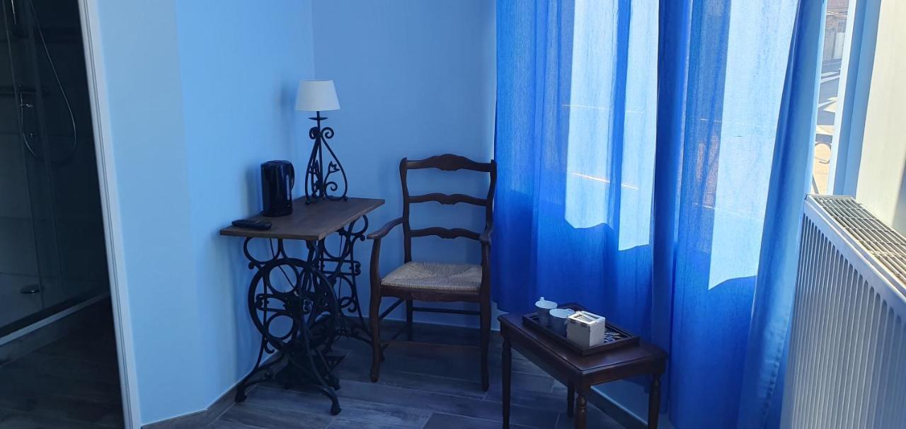 Hotel Restaurant Du Commerce Poulainville Екстер'єр фото