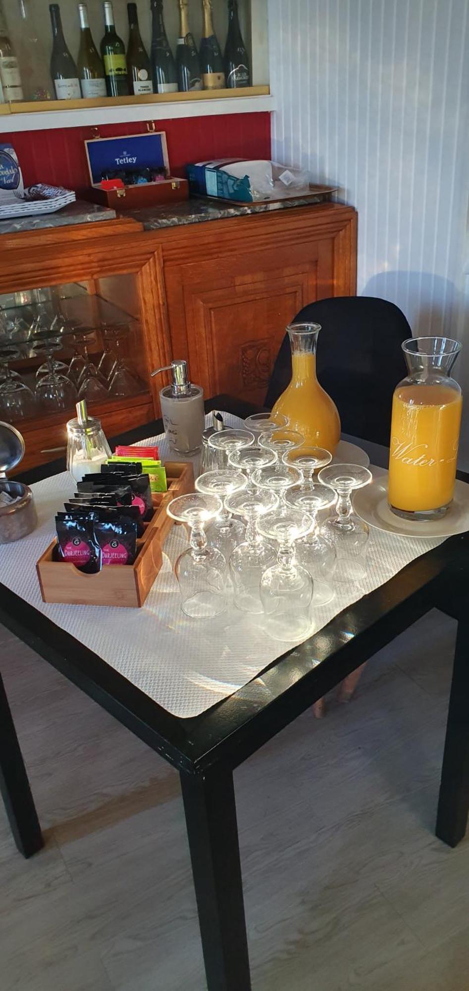 Hotel Restaurant Du Commerce Poulainville Екстер'єр фото
